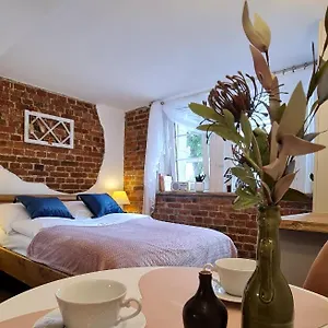 https://strazacka-2.karpacz-hotel.com
